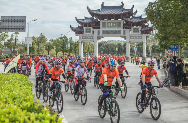福建连城：文旅会通绘就“冠豸山水·无价之宝”新画卷