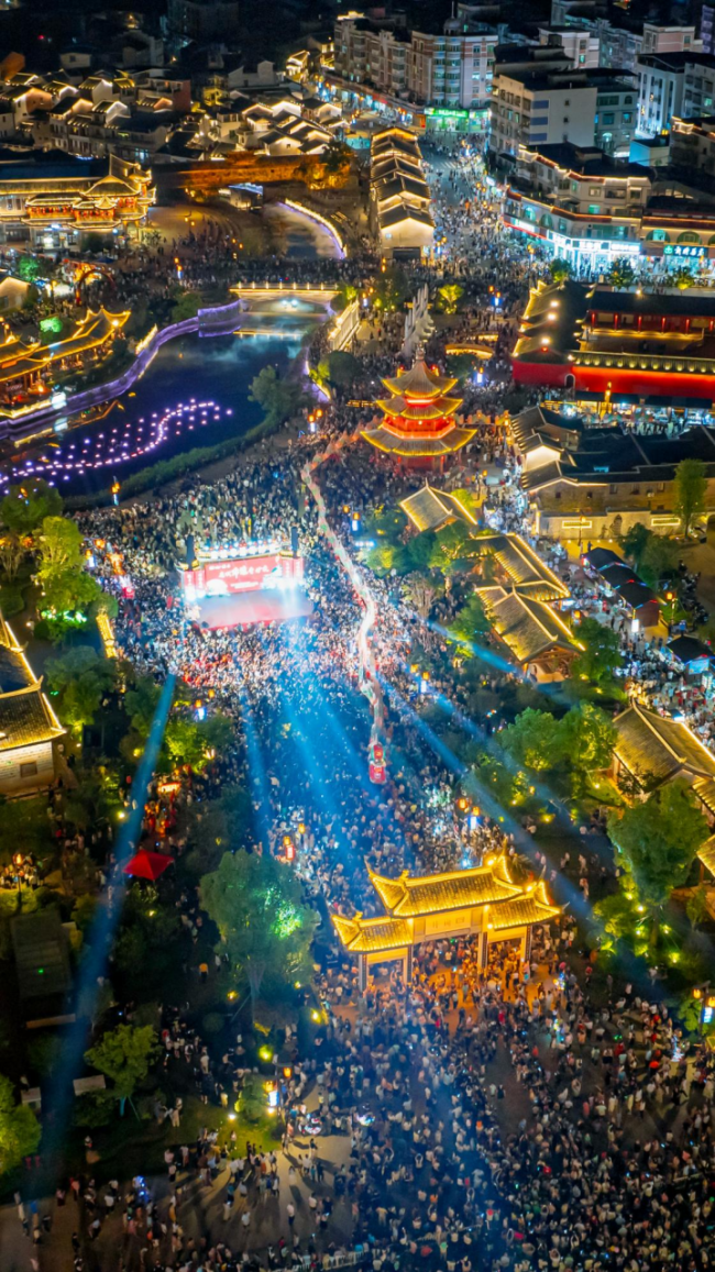 福建连城：文旅会通绘就“冠豸山水·无价之宝”新画卷